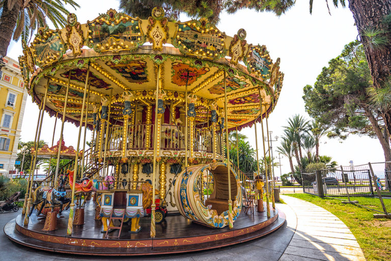 Concept1900 - Fabricant de carrousel en France