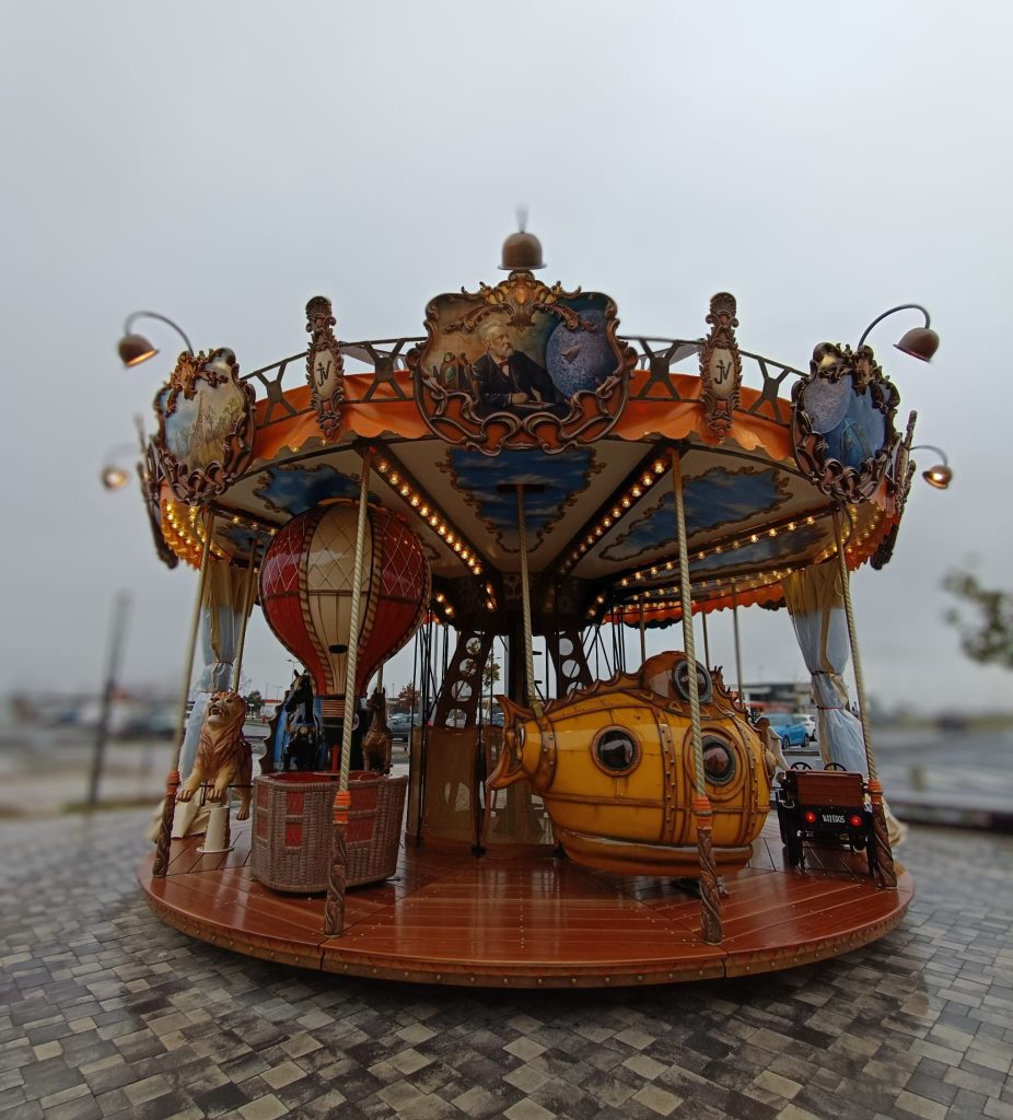 carrousel Jules Vernes